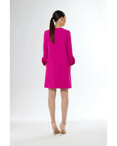 Vestido Recto con Aplique de Flor Carla Ruiz | Jayme Shop