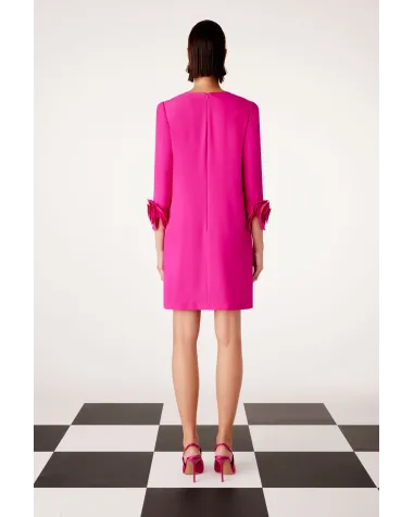 Vestido Recto con Aplique de Flor Carla Ruiz | Jayme Shop