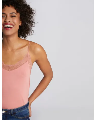 Top de Tirantes con Encaje Morgan | Jayme Shop