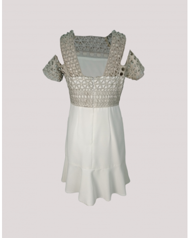 Vestido Corto de Encaje y Vuelo Carla Ruiz | Jayme Shop