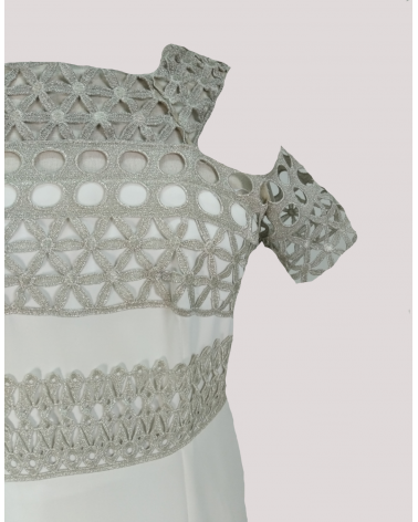 Vestido Corto de Encaje y Vuelo Carla Ruiz | Jayme Shop